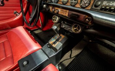 Volvo-p1800-1971-white-15