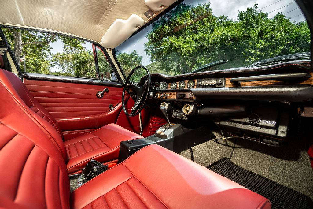 Volvo-p1800-1971-white-16