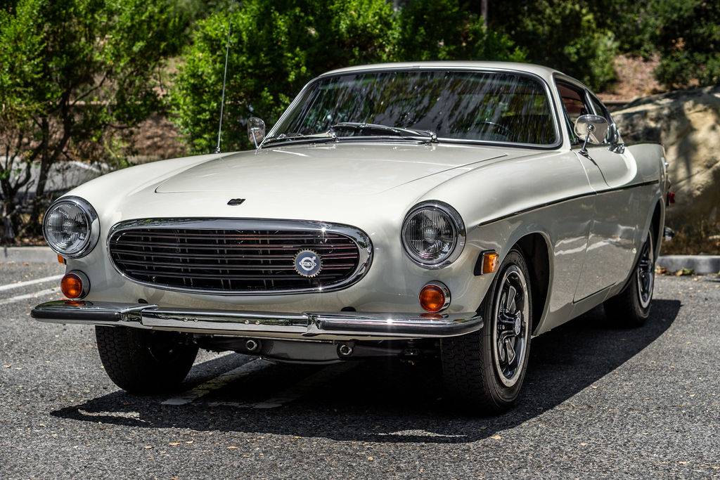 Volvo-p1800-1971-white
