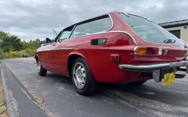 Volvo-p1800es-1972-red-1