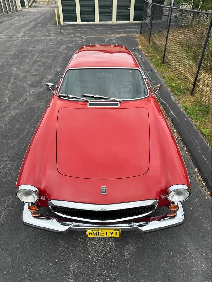 Volvo-p1800es-1972-red-3
