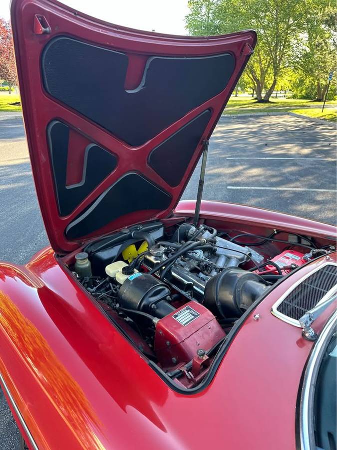 Volvo-p1800es-1972-red-8