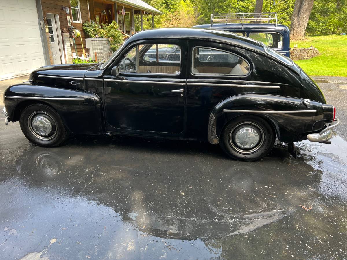 Volvo-pv544-1959-black-1