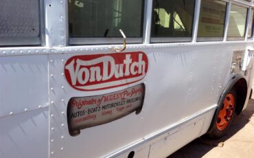 Von-dutch-Bus-1950-White-Green-1