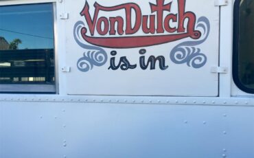 Von-dutch-Bus-1950-White-Green-13