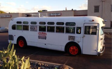 Von-dutch-Bus-1950-White-Green-38