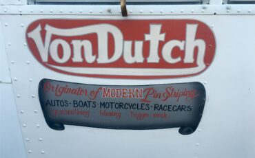 Von-dutch-Bus-1950-White-Green-9