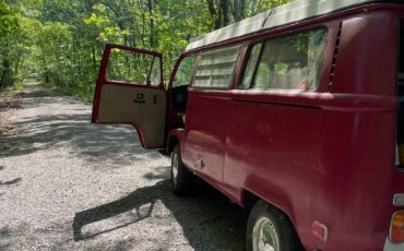 Vv-campmobile-1971-red-18