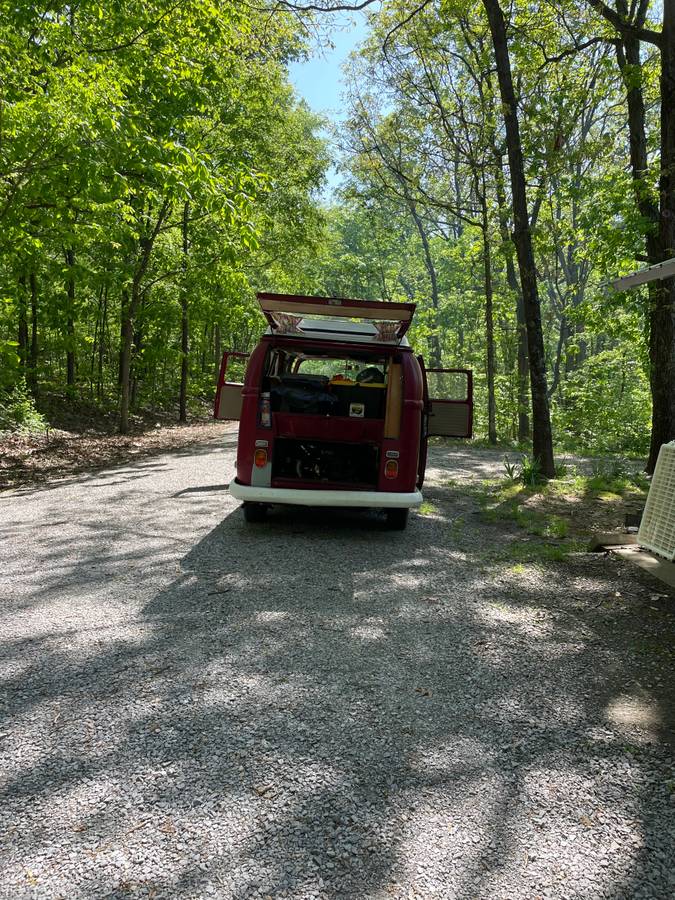 Vv-campmobile-1971-red-19