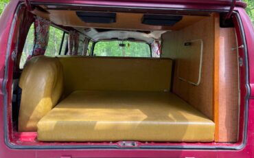 Vv-campmobile-1971-red-5