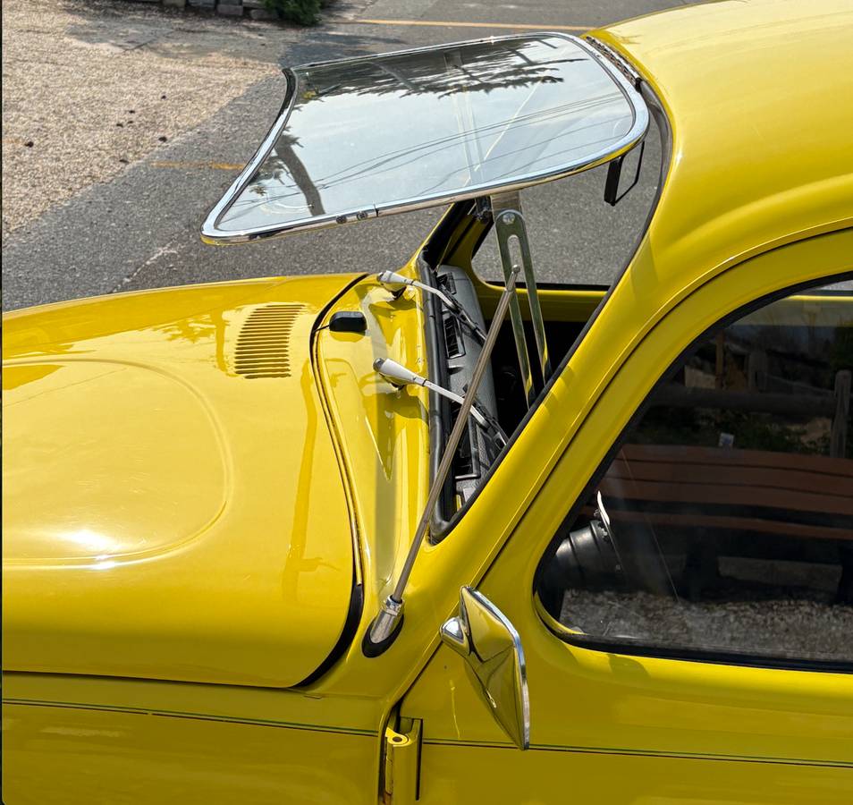 Vw-beetle-1971-yellow-10