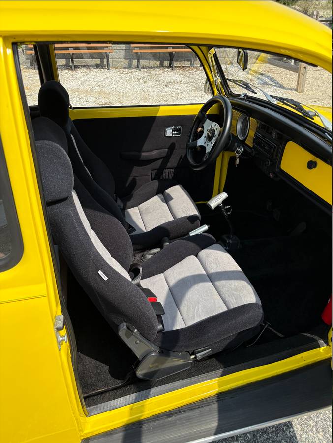 Vw-beetle-1971-yellow-15