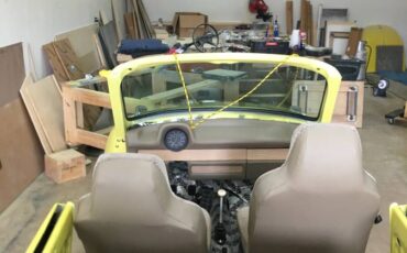 Vw-beetle-1974-yellow-38