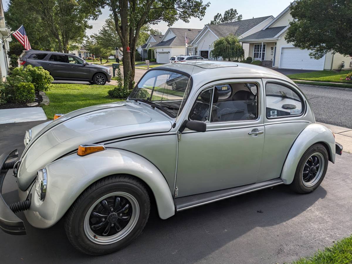 Vw-beetle-1977-silver
