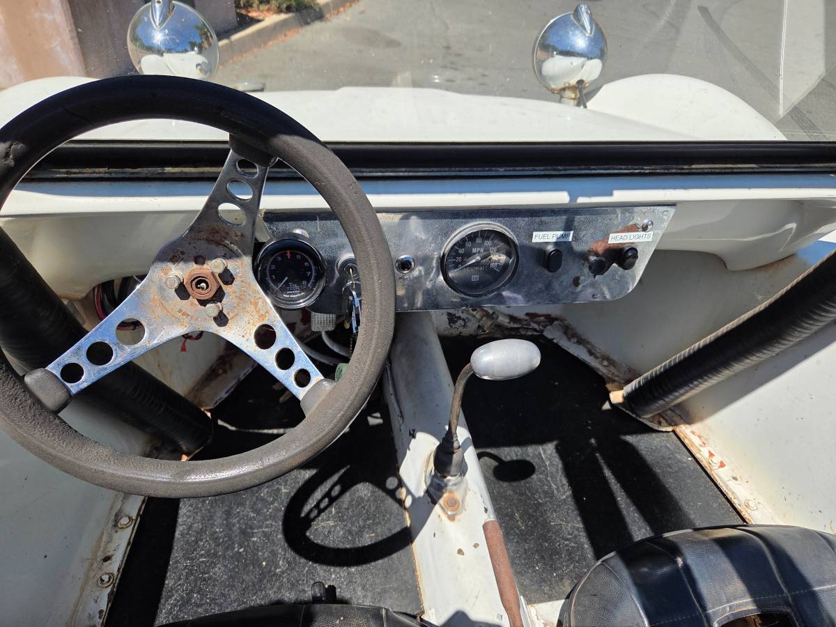 Vw-bug-1968-white-11