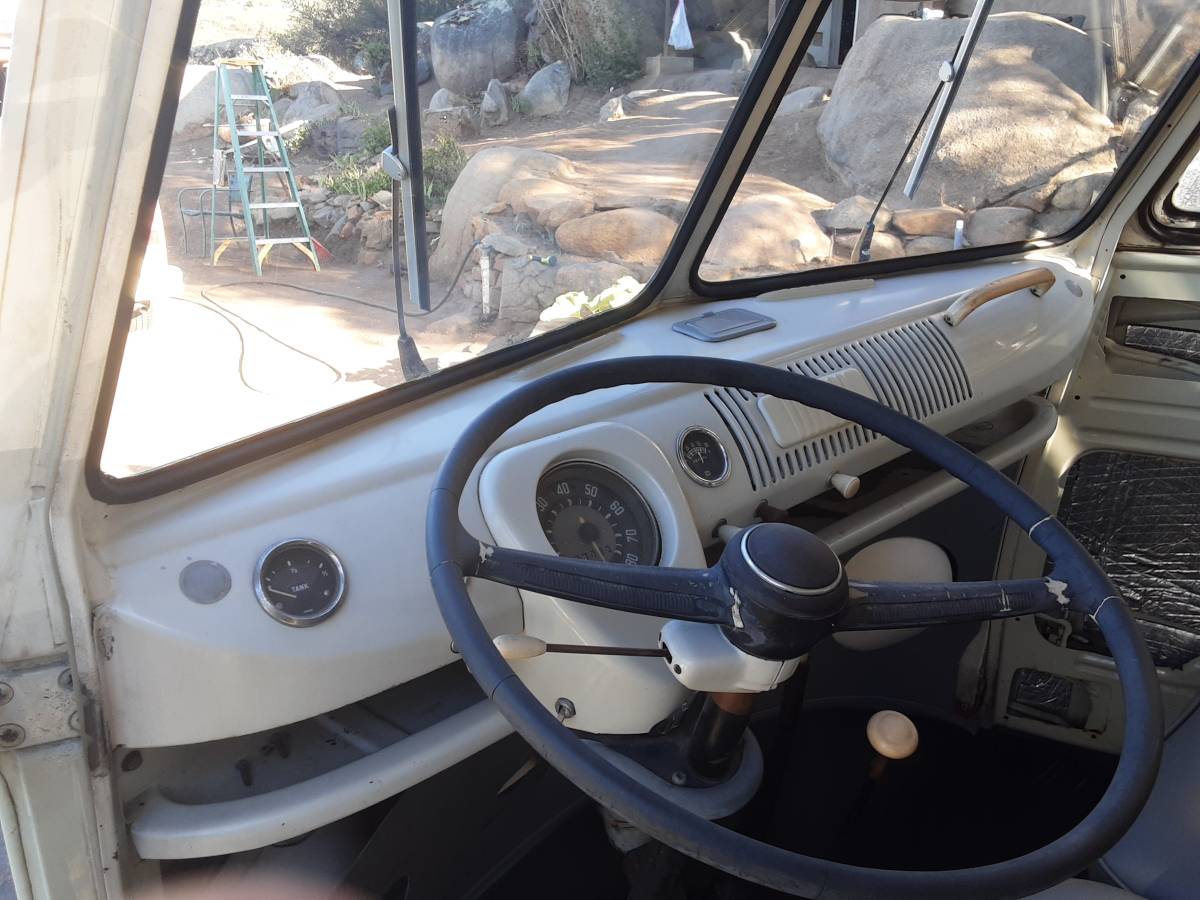 Vw-bus-1965-white-12