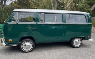 Vw-bus-1970-green-1