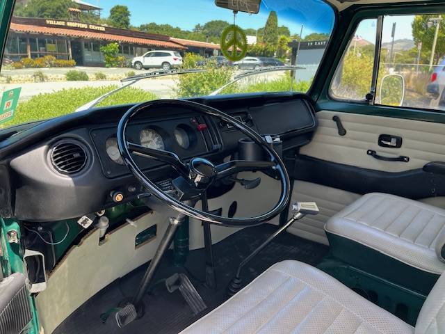 Vw-bus-1970-green-6