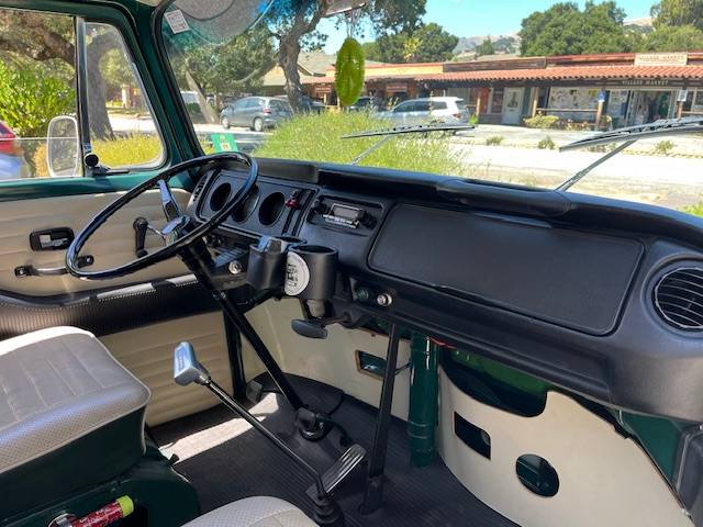 Vw-bus-1970-green-8