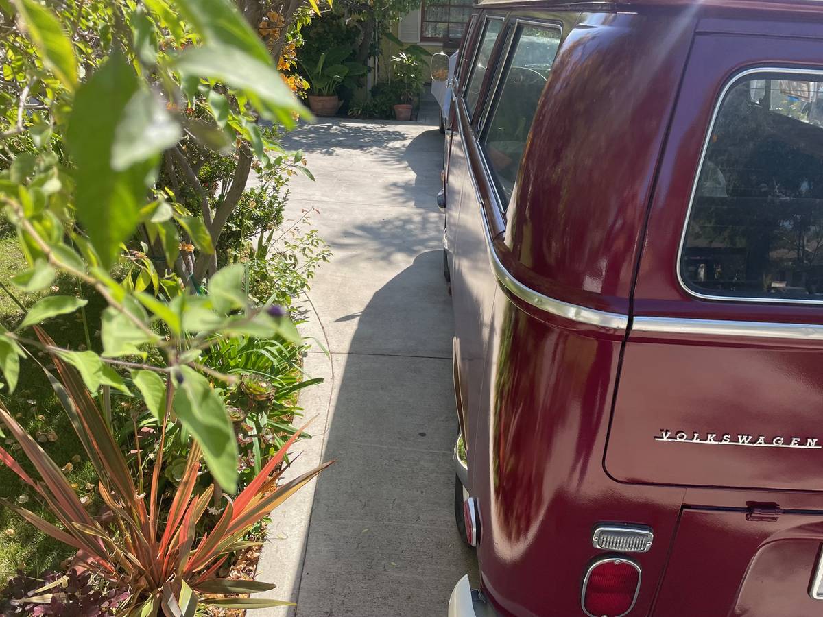 Vw-bus-1970-red-1