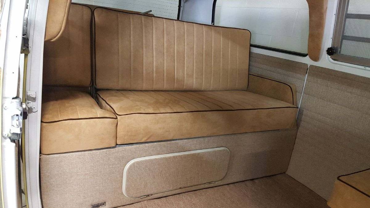 Vw-bus-1972-yellow-1