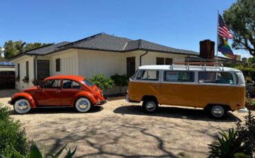 Vw-bus-and-beetle-1971-orange-11