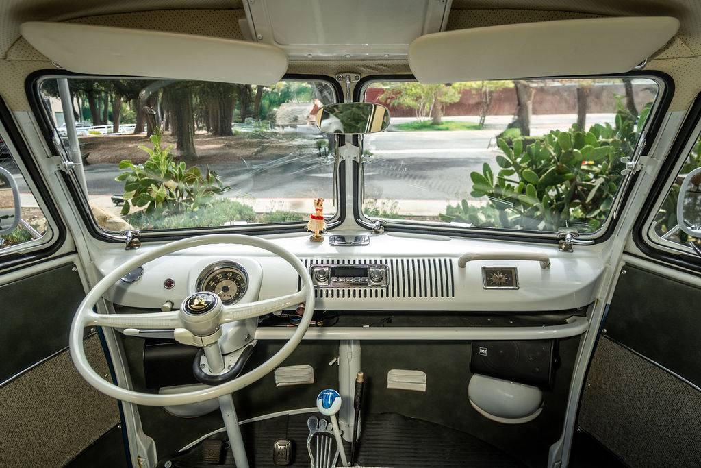 Vw-bus-type-ii-1964-15
