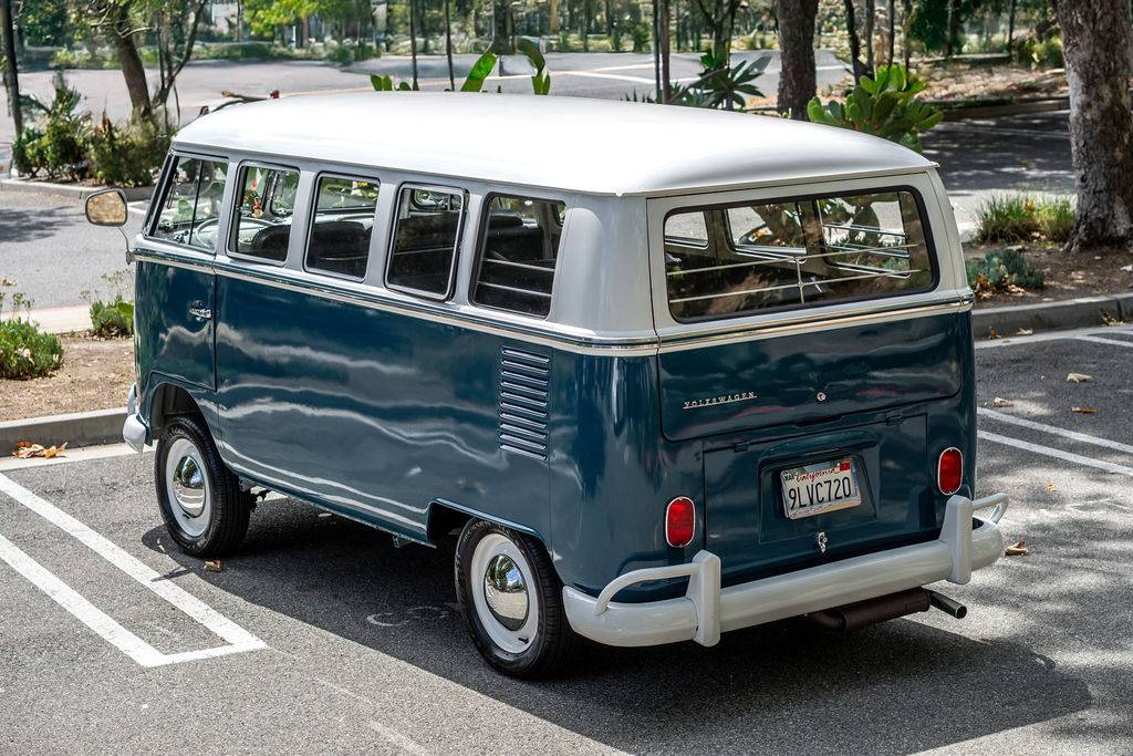 Vw-bus-type-ii-1964-3