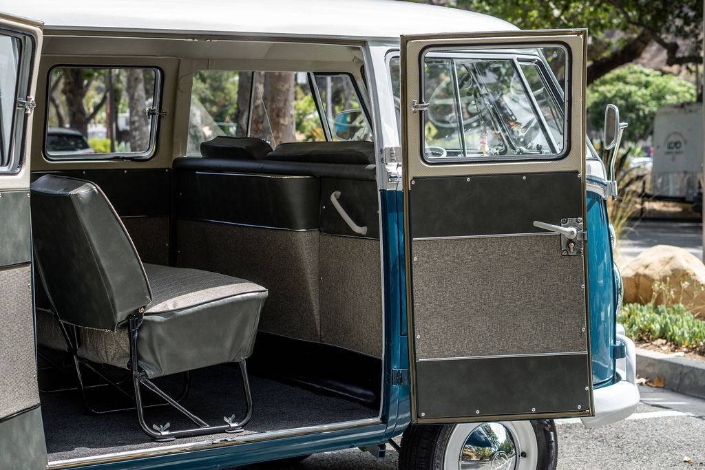 Vw-bus-type-ii-1964-5