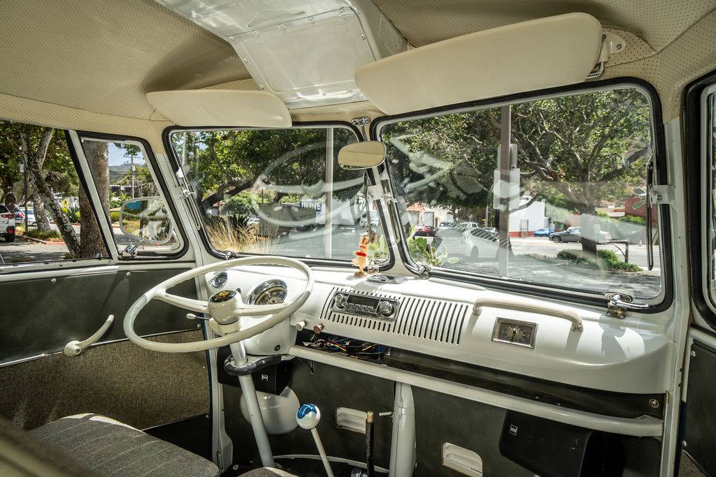 Vw-bus-type-ii-1964-7