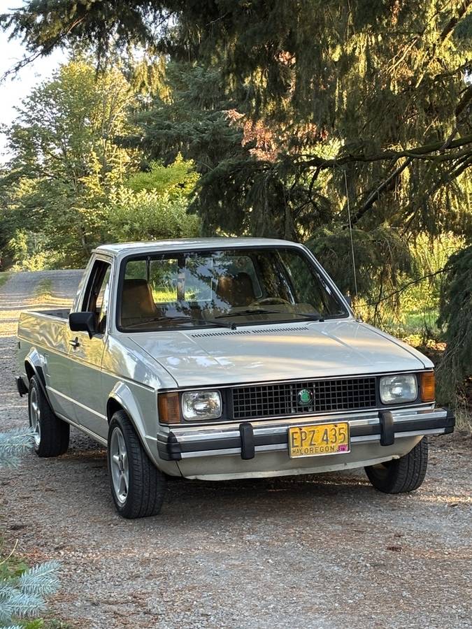 Vw-caddy-vw-rabbit-pick-up-1981-white-19