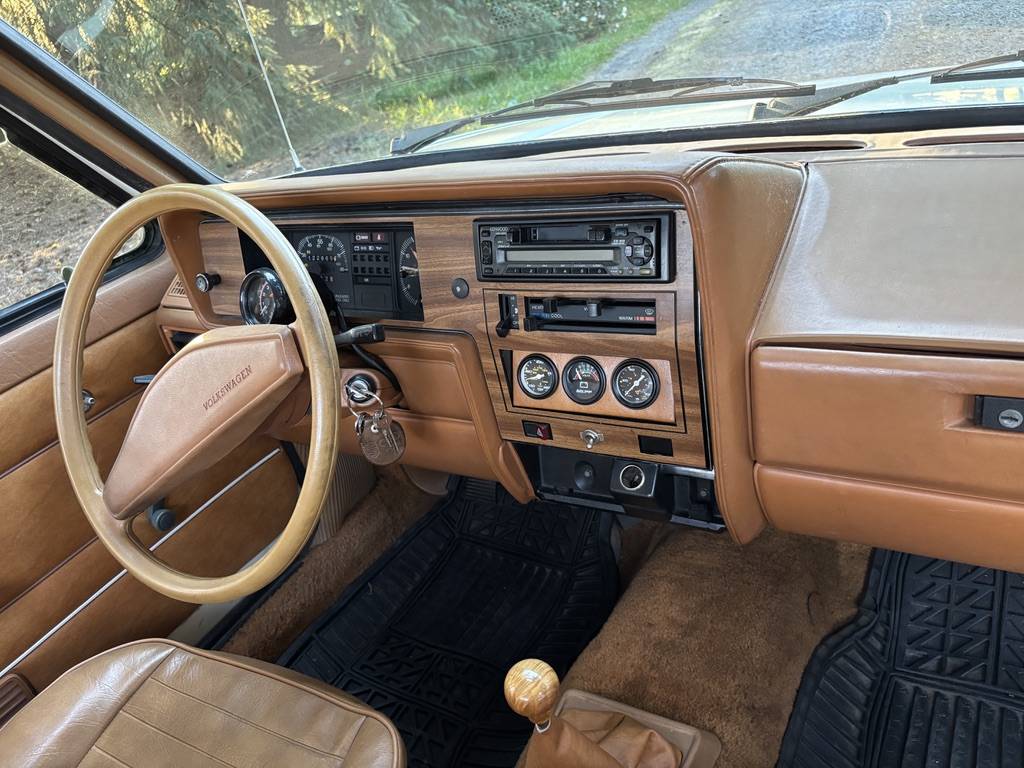 Vw-caddy-vw-rabbit-pick-up-1981-white-22