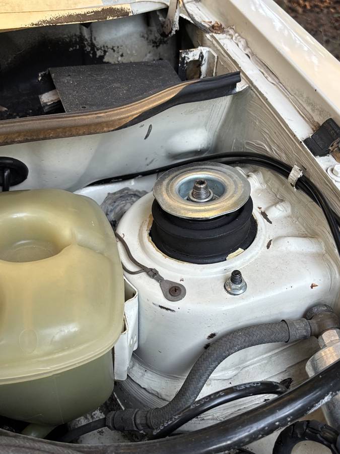 Vw-caddy-vw-rabbit-pick-up-1981-white-9