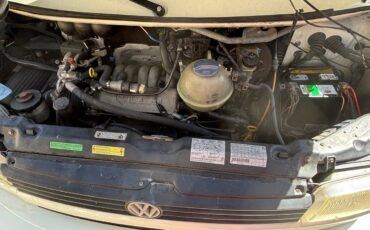 Vw-eurovan-1993-white-4