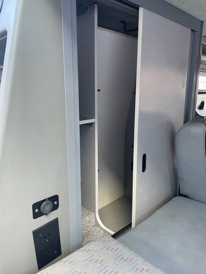 Vw-eurovan-1995-white-6