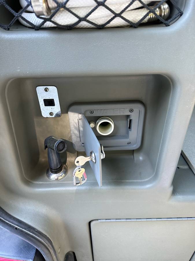 Vw-eurovan-camper-1995-white-11