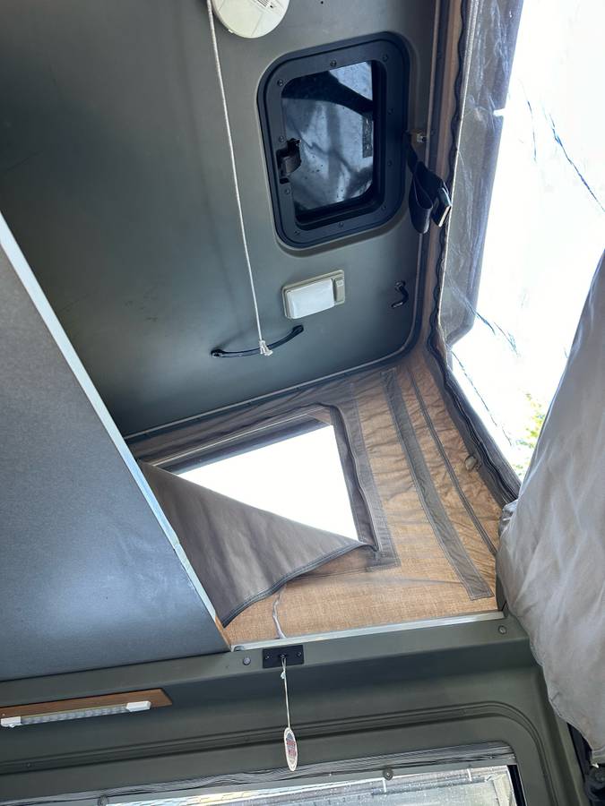 Vw-eurovan-camper-1995-white-16
