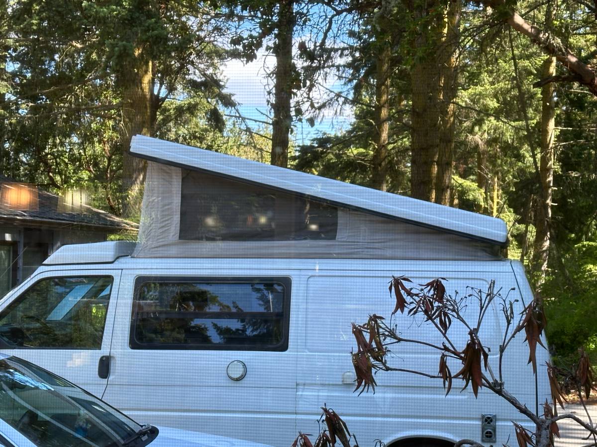 Vw-eurovan-camper-1995-white-17