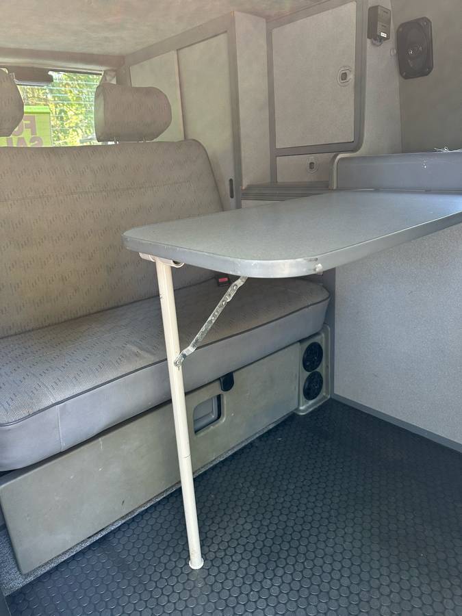 Vw-eurovan-camper-1995-white-19