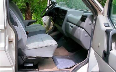 Vw-eurovan-weekender-1995-white-1