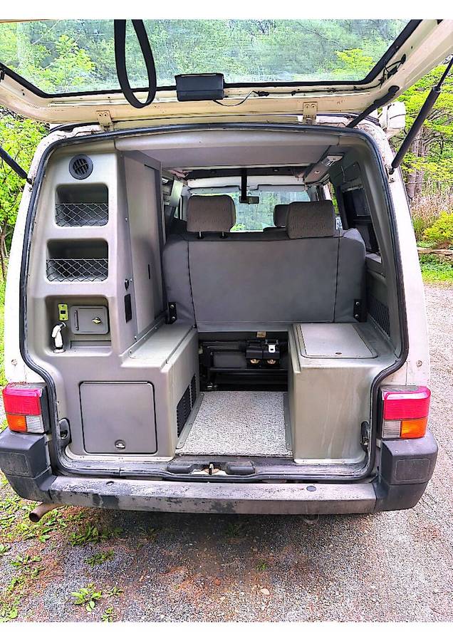 Vw-eurovan-weekender-1995-white-3