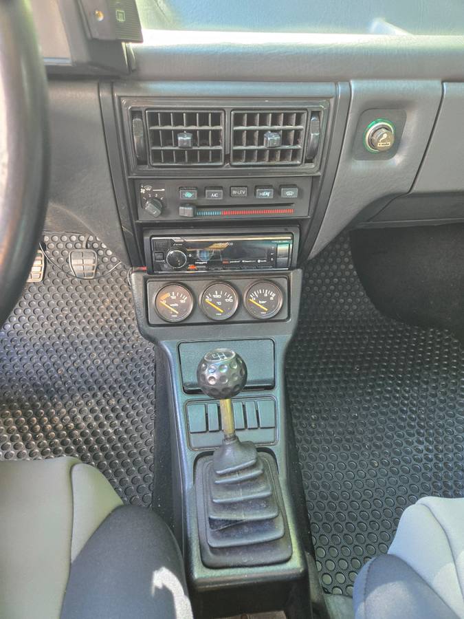 Vw-fox-1988-grey-7