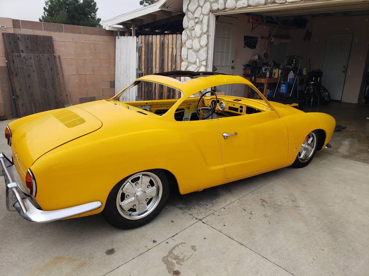 Vw-karmann-ghia-1962-yellow-1