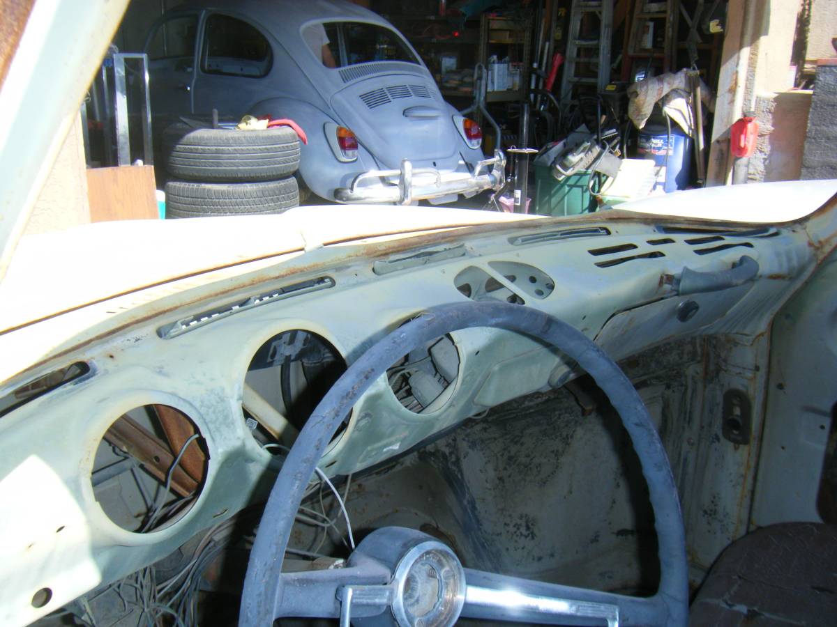 Vw-square-back-1968-16