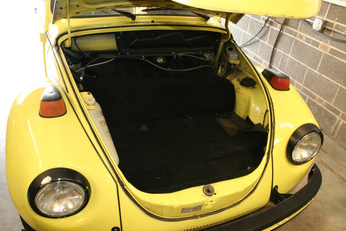 Vw-super-beetle-1973-yellow-13