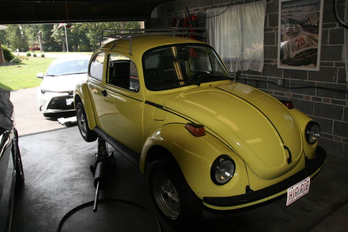 Vw-super-beetle-1973-yellow-6