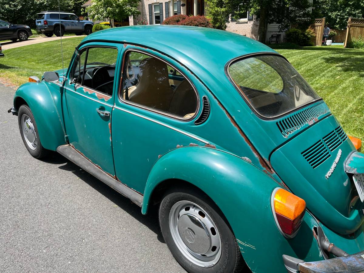 Vw-super-beetle-1974-green-1