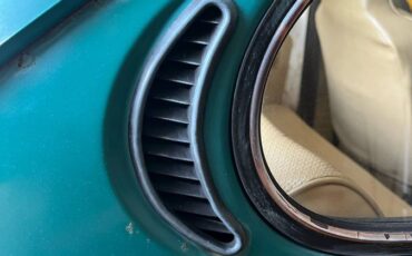 Vw-super-beetle-1974-green-18