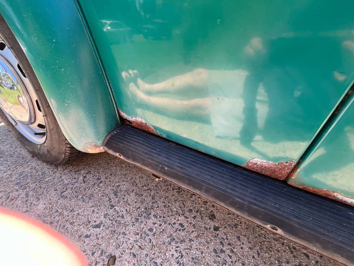 Vw-super-beetle-1974-green-4