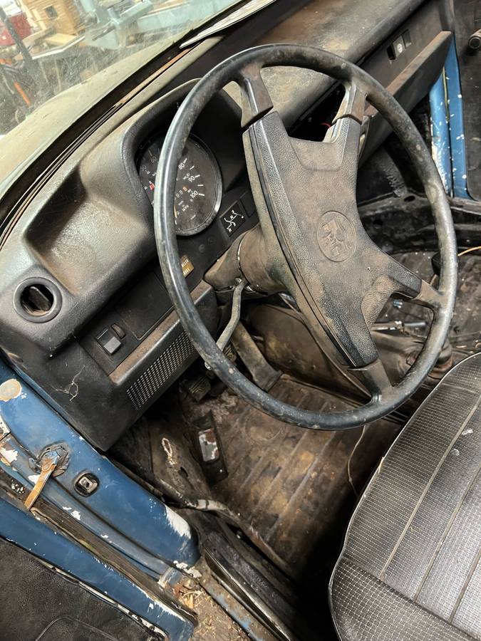 Vw-super-beetle-1978-green-13